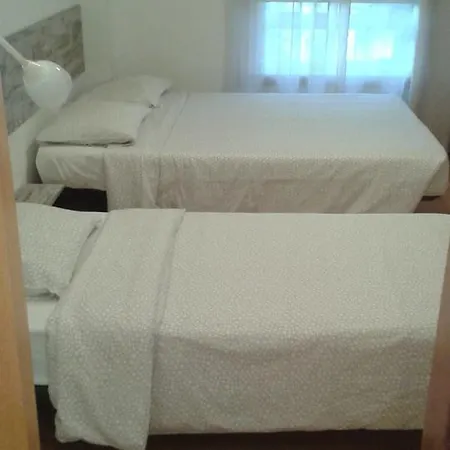 S. Giao House Apartament *